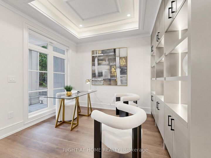 Property Photo: 69 Centre Avenue ON M2M 2L4