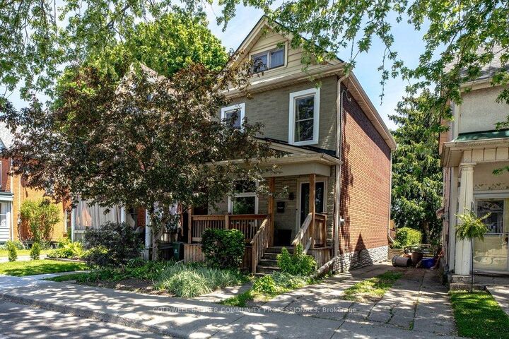 148 Dundurn Street N — photo 1