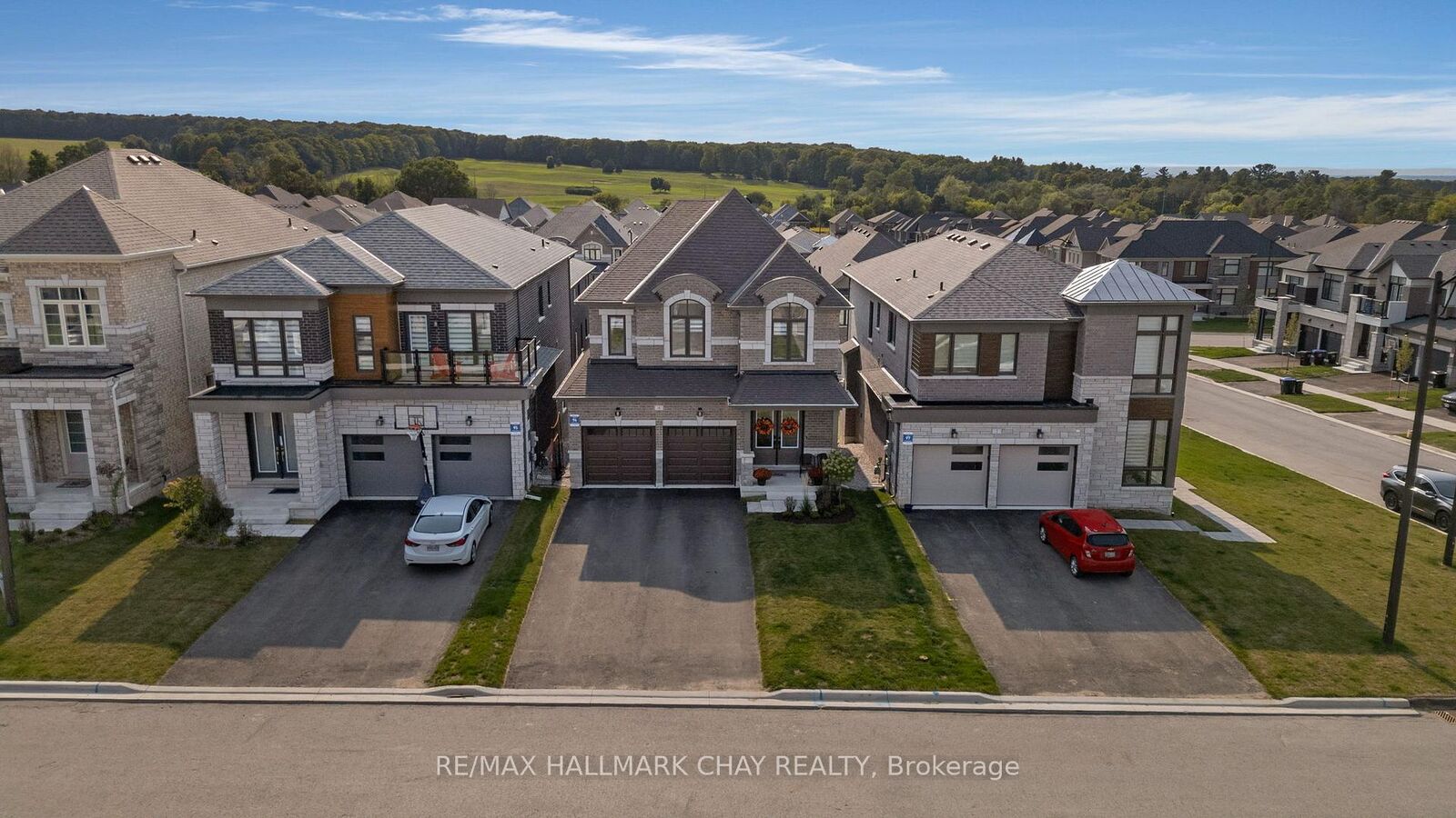 Property Photo: 4 Periwinkle Road ON L9X 2E2