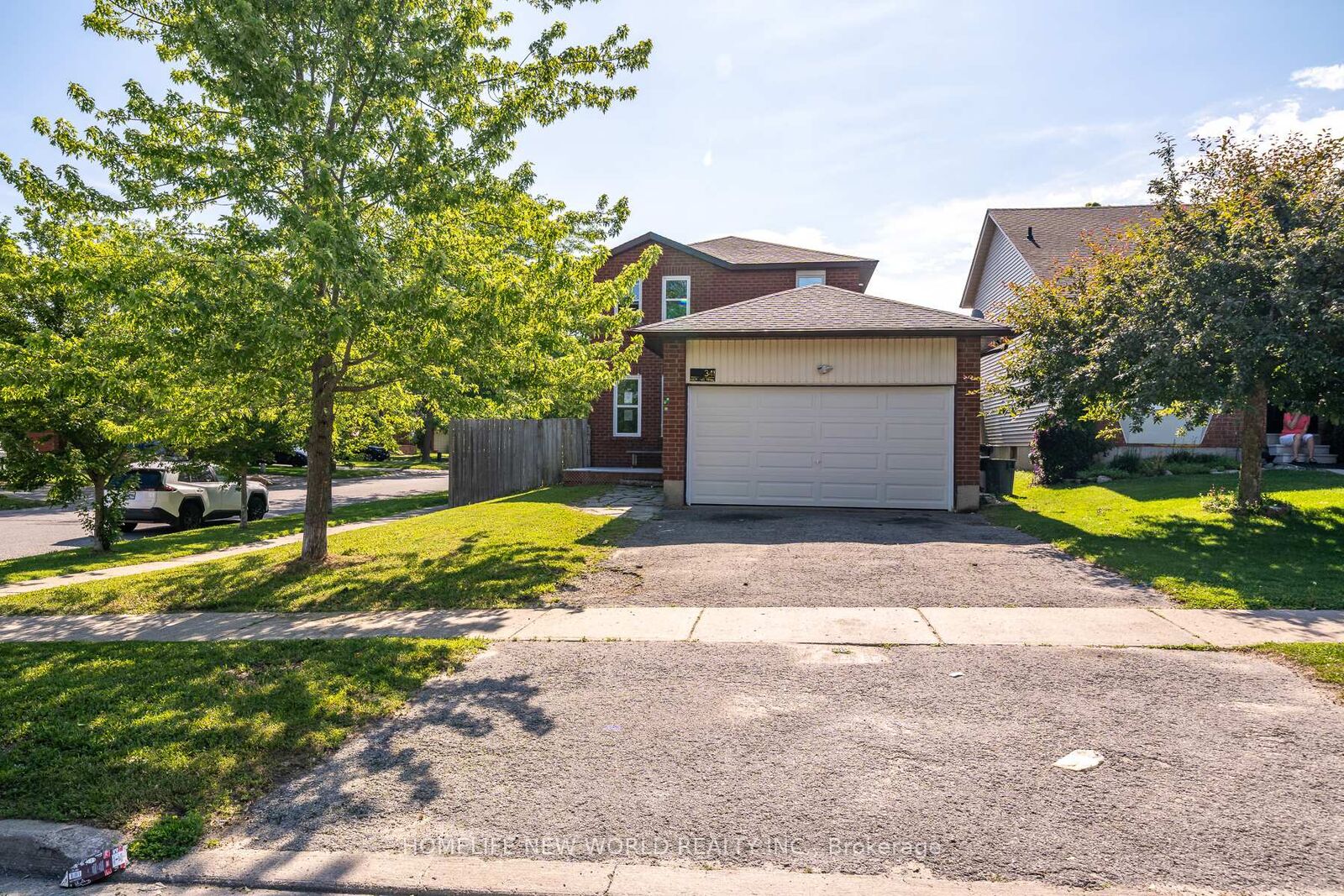 Property Photo:  341 Hickling Trail  ON L4M 5Z6 