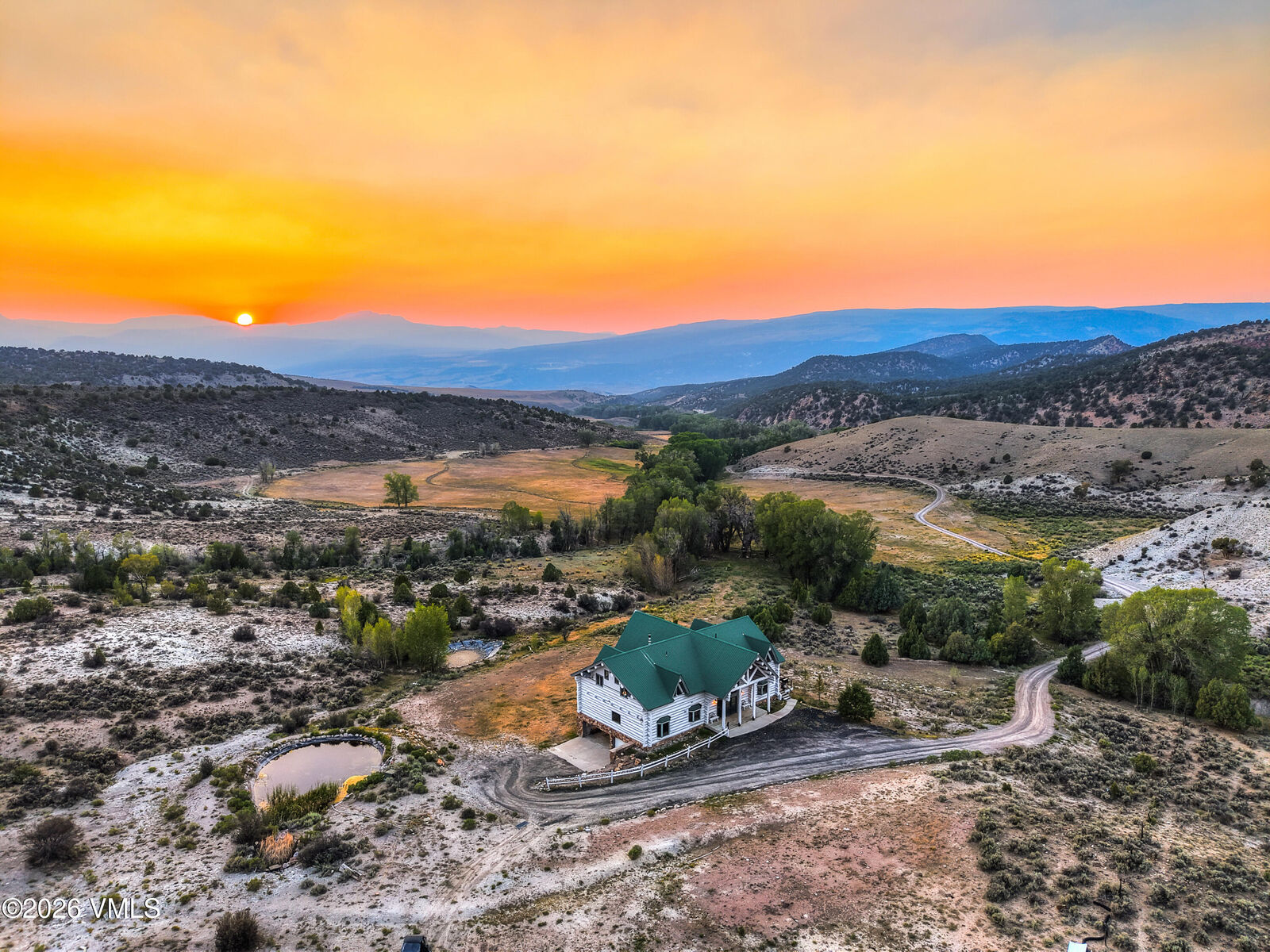 Property Photo:  2900 Catamount Creek Road  CO 80463 