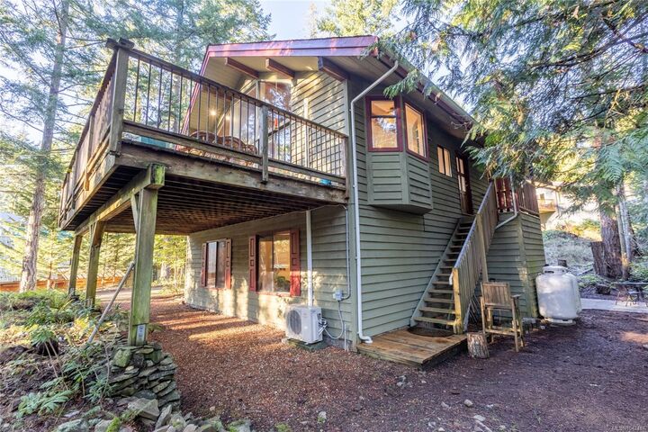 Property Photo: 3708 Bosun Way BC V0N 2M0