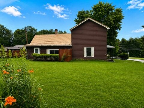 Property Photo: 453 N Pitt St PA 16137