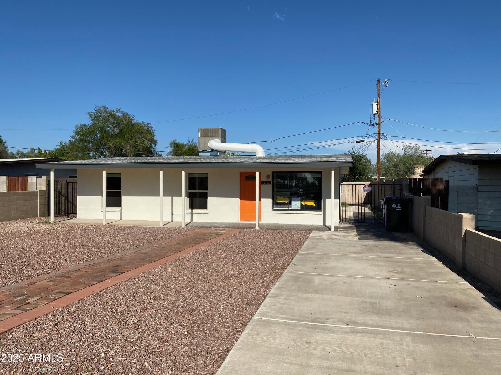 Property Photo:  315 S Beck Avenue  AZ 85281 