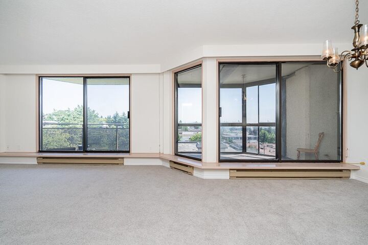 Property Photo: 444 Lonsdale Avenue 801 BC V7M 3H5