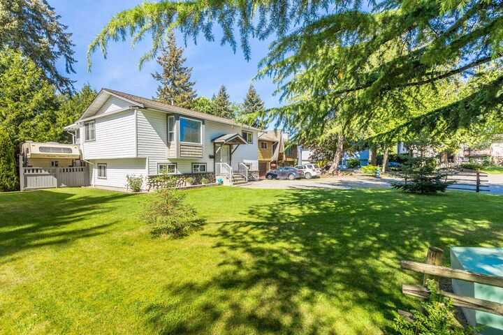 Property Photo: 18311 Hunter Place BC V3S 5C6