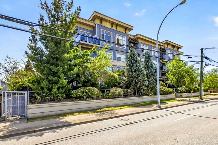 Property Photo: 19936 56 Avenue 110 BC V3A 0E1