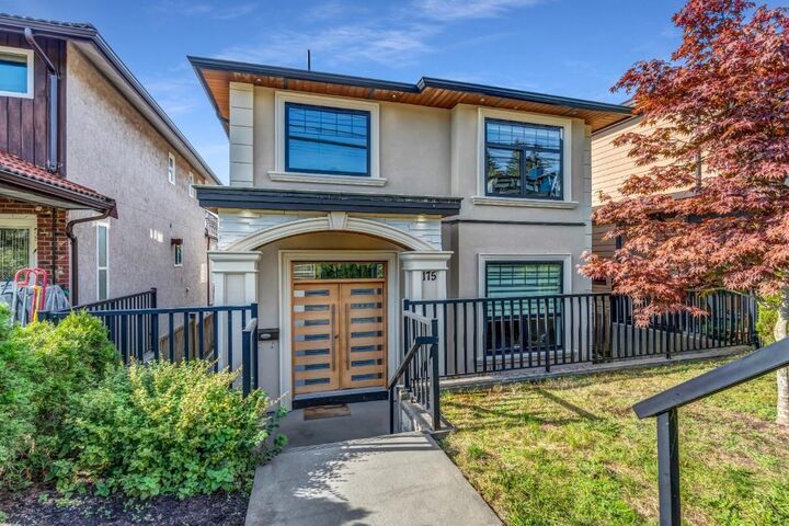 Property Photo:  175 Delta Avenue  BC V5B 3C6 