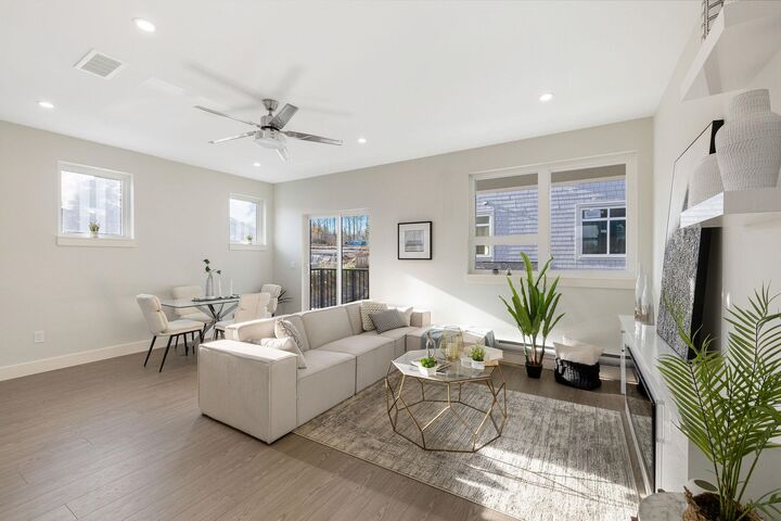 Property Photo: 6165 144 Avenue 6 BC V3X 1A4
