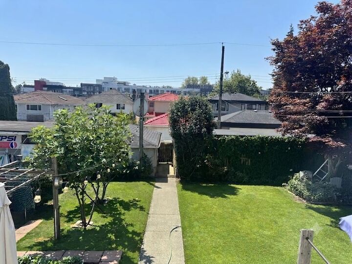 Property Photo: 156 W 47th Avenue BC V5Y 2X9