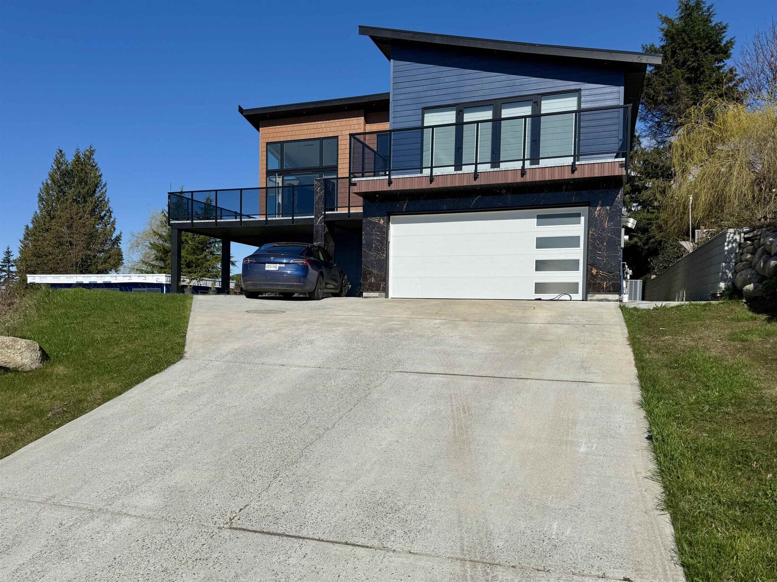 Property Photo: 1496 Bonniebrook Heights Road BC V0N 1V5