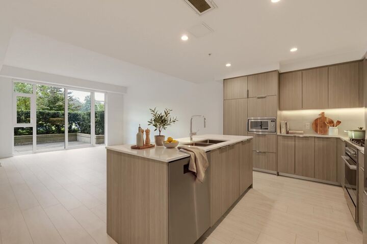 Property Photo: 1439 Hunter Street BC V7J 1H3
