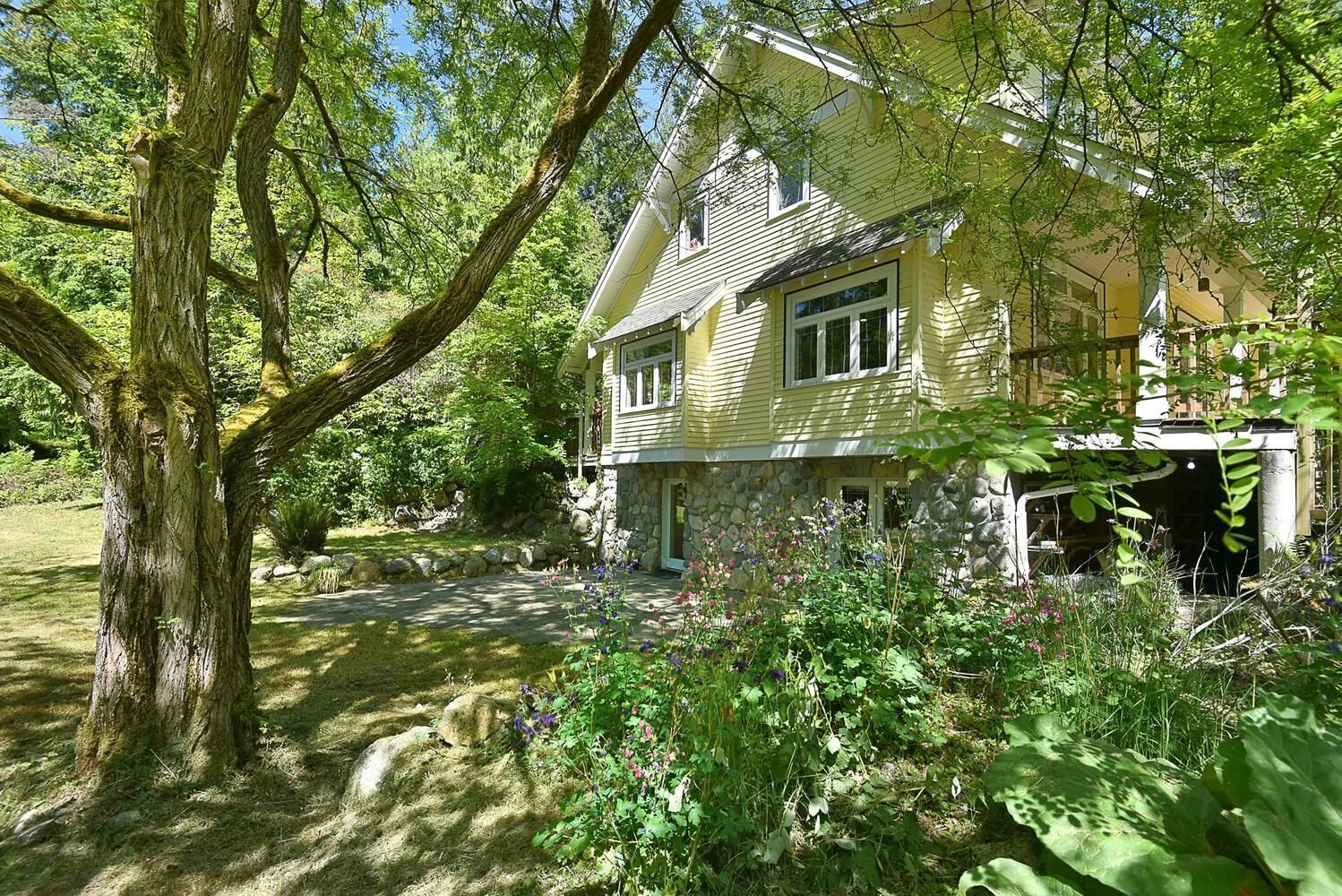 Property Photo: 1397 Tanager Place BC V0N 2W1