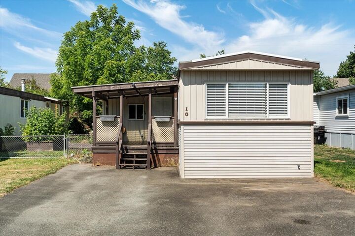 Property Photo:  45640 Watson Road 10  BC V2R 3P8 