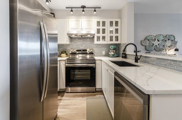 Property Photo:  155 E 3rd Street 305  BC V7L 1E5 