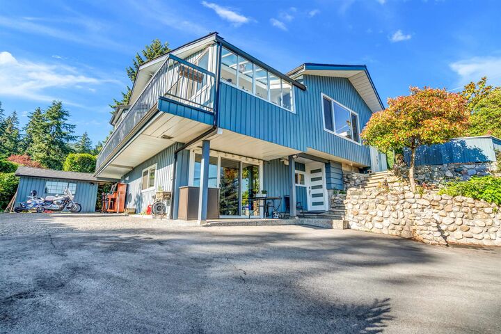 300 W Balmoral Road — photo 1