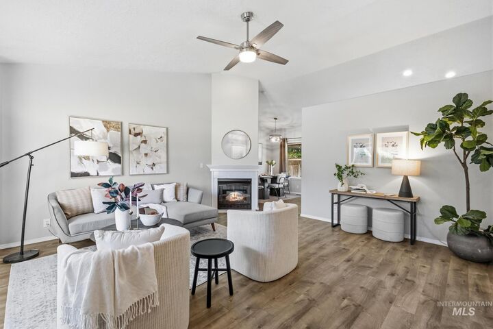 Property Photo:  9749 W Toni St  ID 83704 