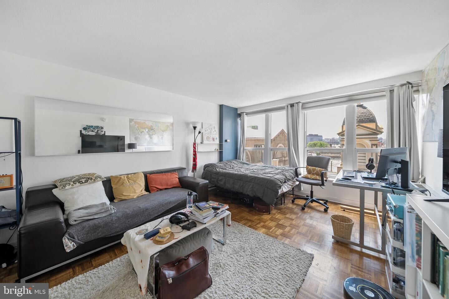 Property Photo: 224 W Rittenhouse Square 30 715B PA 19103