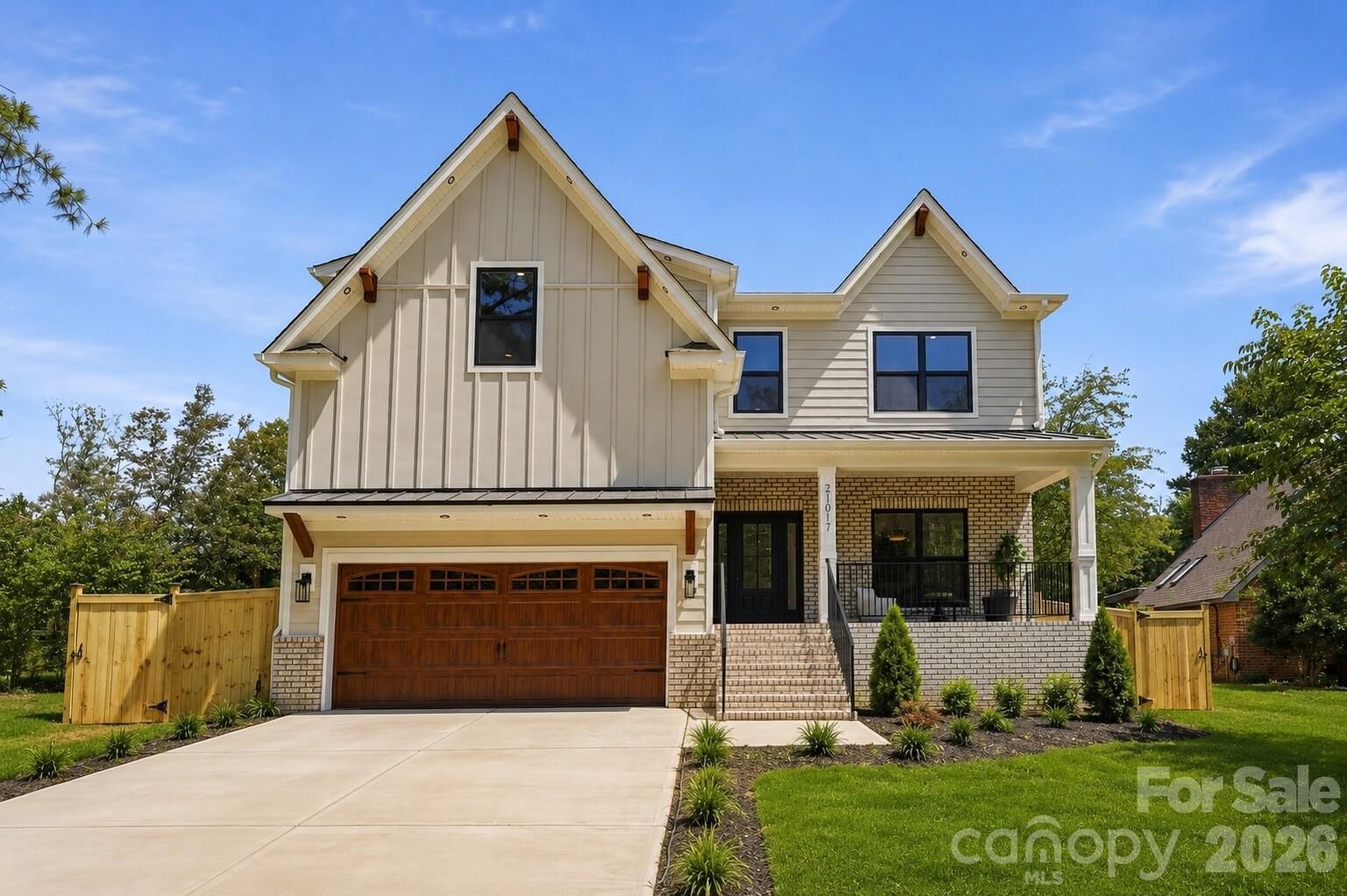 Property Photo:  21017 Entrada Drive  NC 28031 