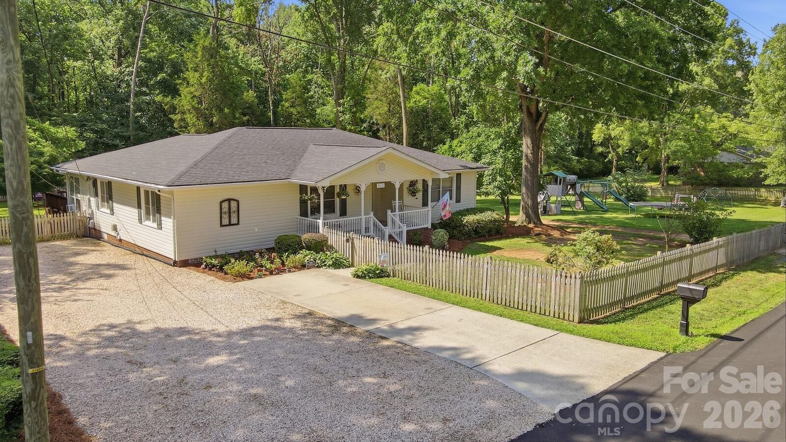 Property Photo:  313 Elwood Street  NC 28081 