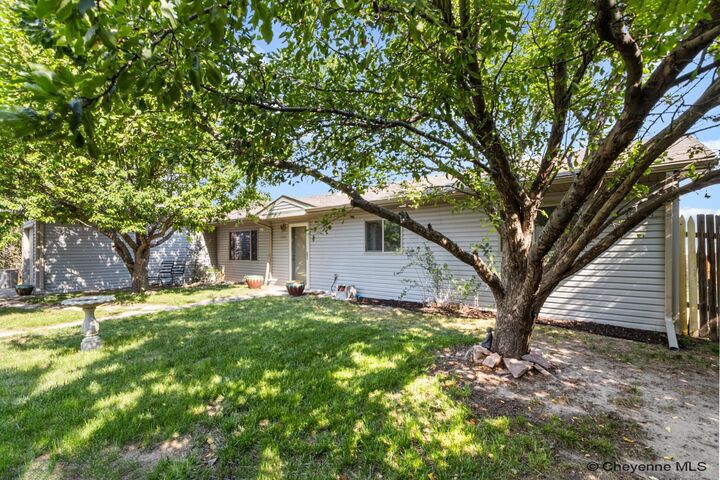 Property Photo: 1202 Ashford Dr WY 82007