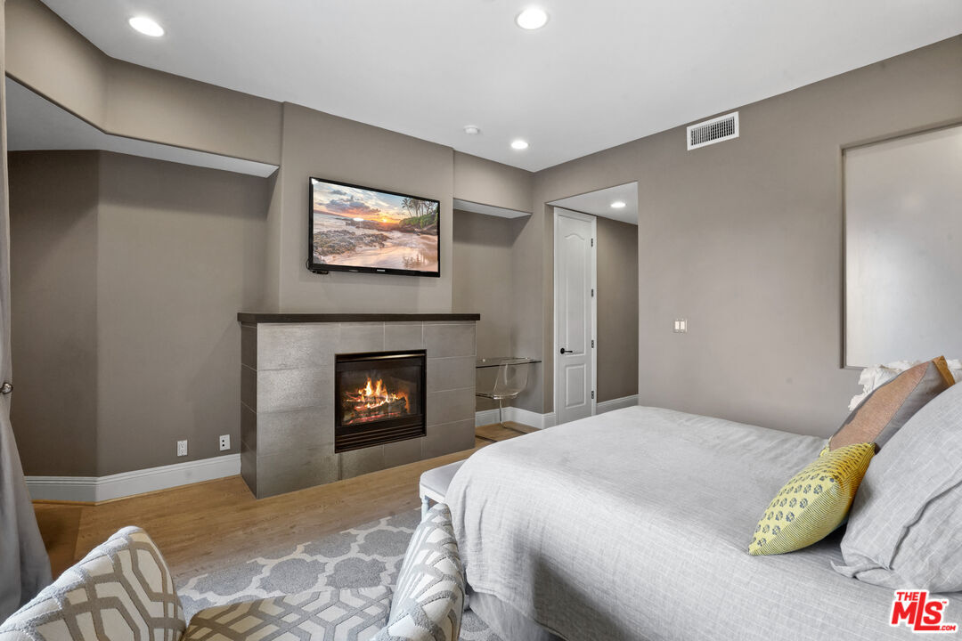 Property Photo: 16123 W Sunset Blvd CA 90272