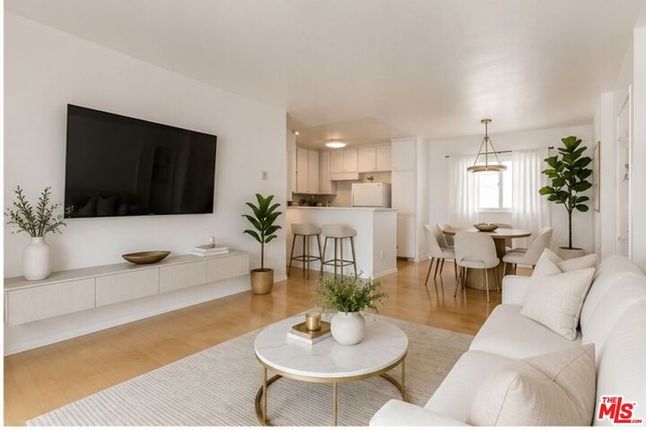 Property Photo:  9005 Cynthia St  CA 90069 
