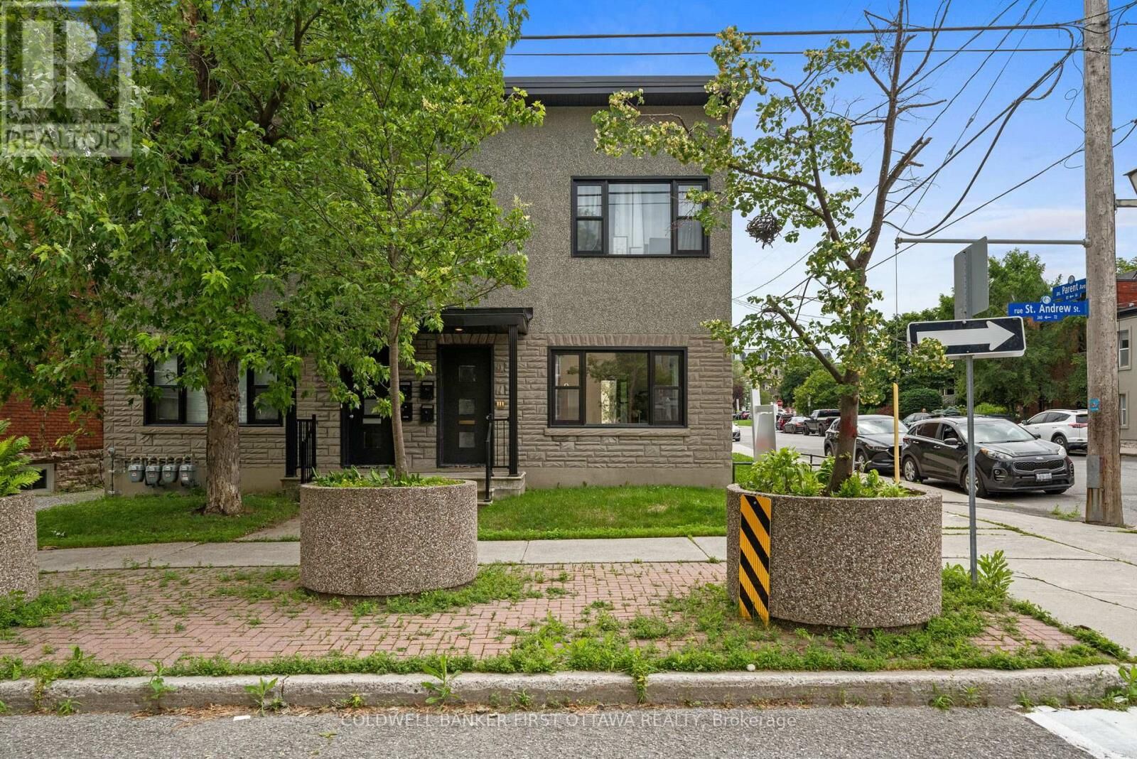 Property Photo: 72 St. Andrew Street ON K1N 5G1