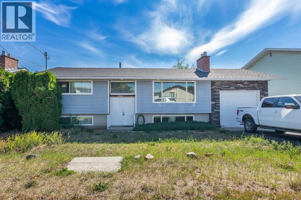 Property Photo: 1054 7th Street BC V2B 2W8