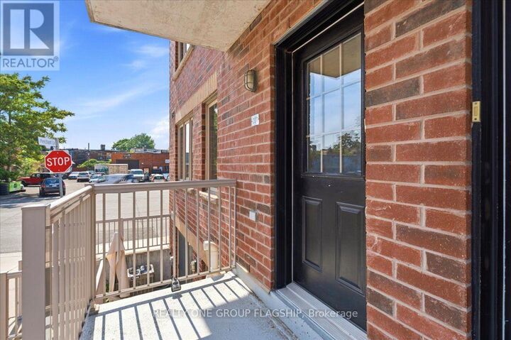 Property Photo:  1 Ruttan Street 201  ON M6P 0A1 
