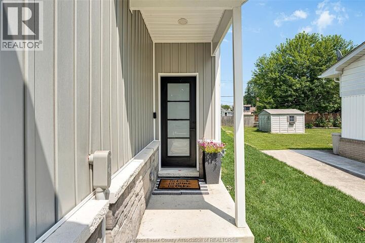 Property Photo:  295 George Street  ON N9V 2G3 
