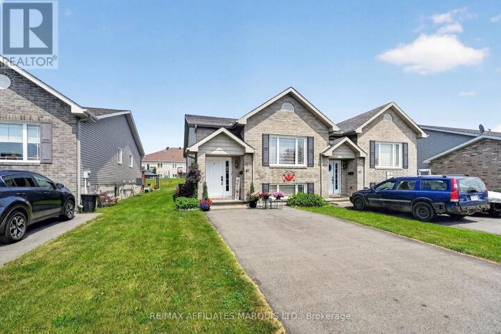 Property Photo:  41 Blackburn Drive  ON K6H 0B5 
