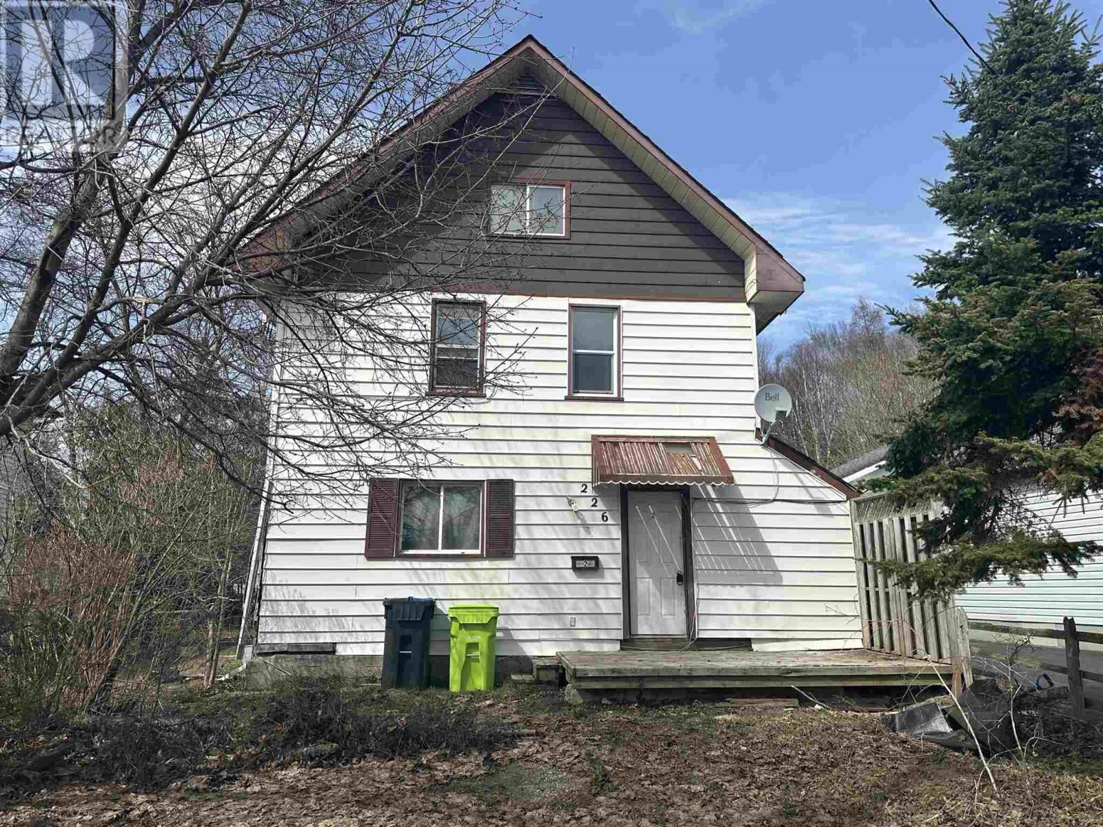 Property Photo:  226 Birch St  ON P6B 2K2 