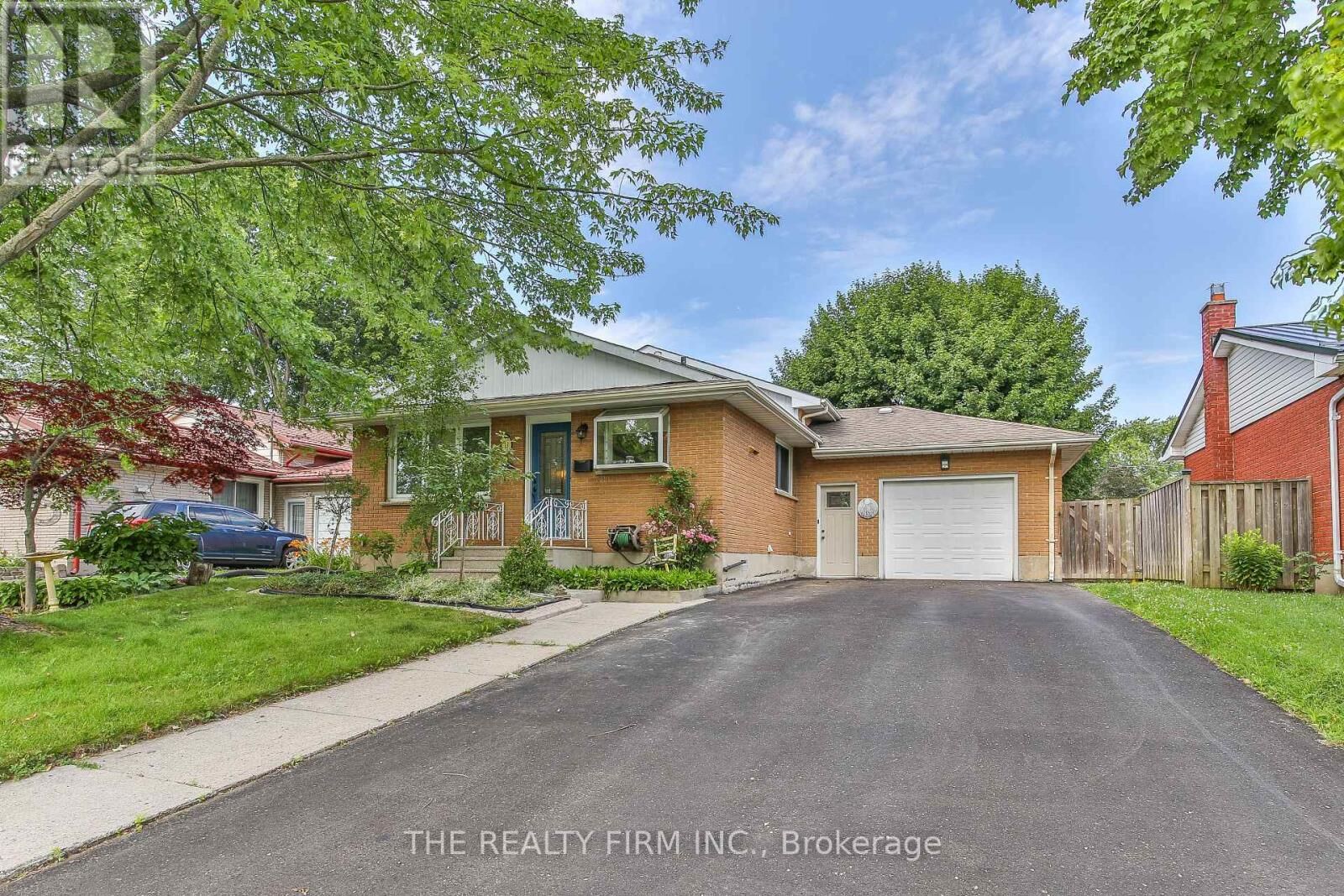 Property Photo: 13 Vanbuskirk Drive ON N5R 4Z1
