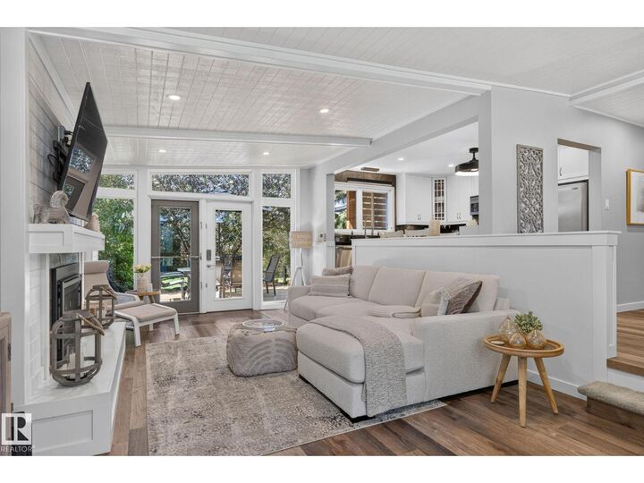 Property Photo: 4812 114A St NW AB T6H 3M4