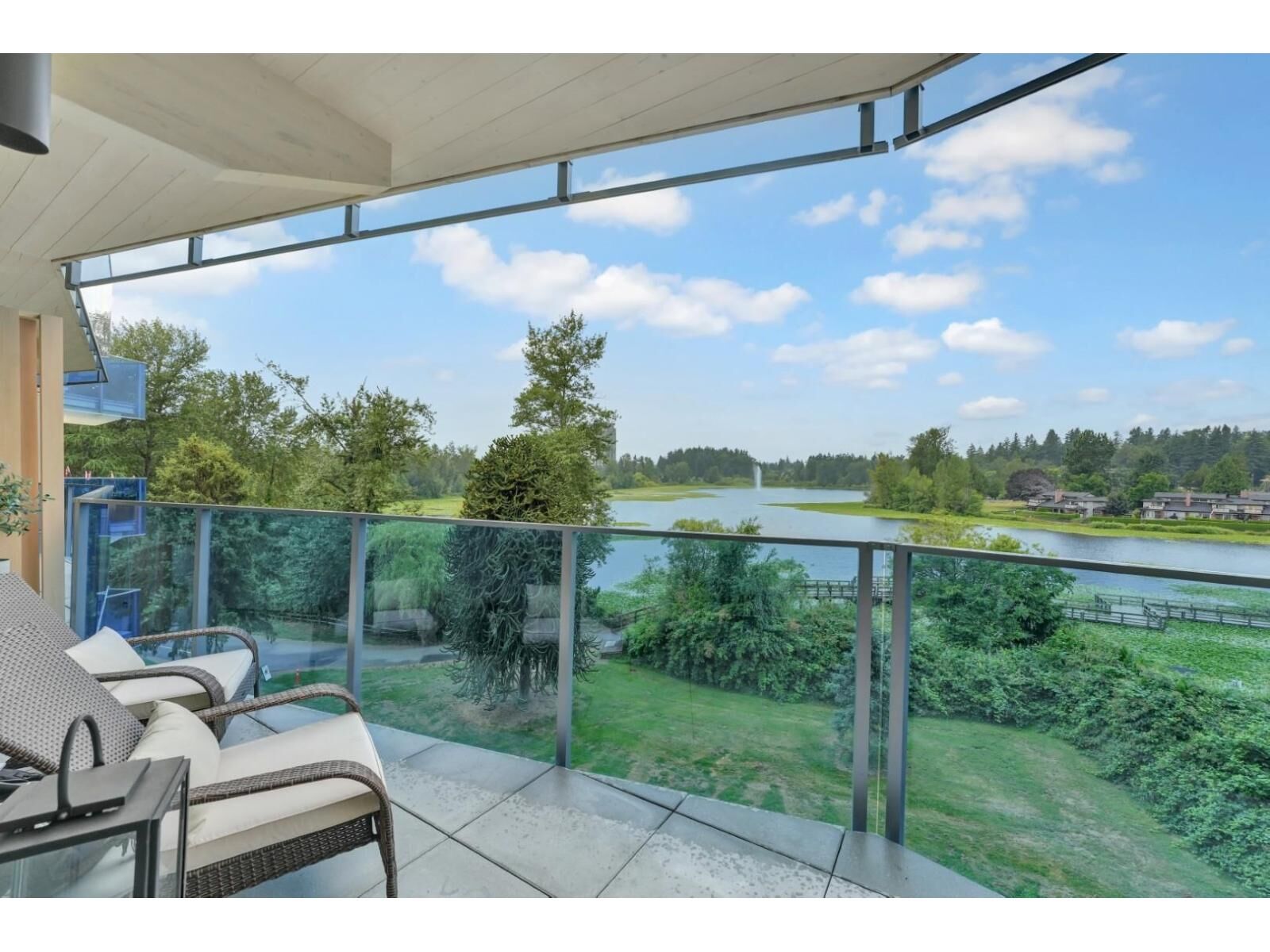 Property Photo: 33160 Plaxton Crescent 404 BC V2S 0N6