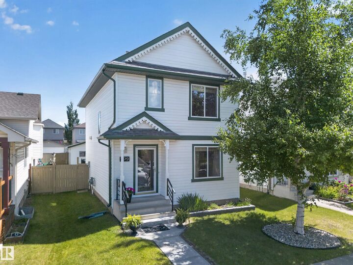 709 83 St SW — photo 1