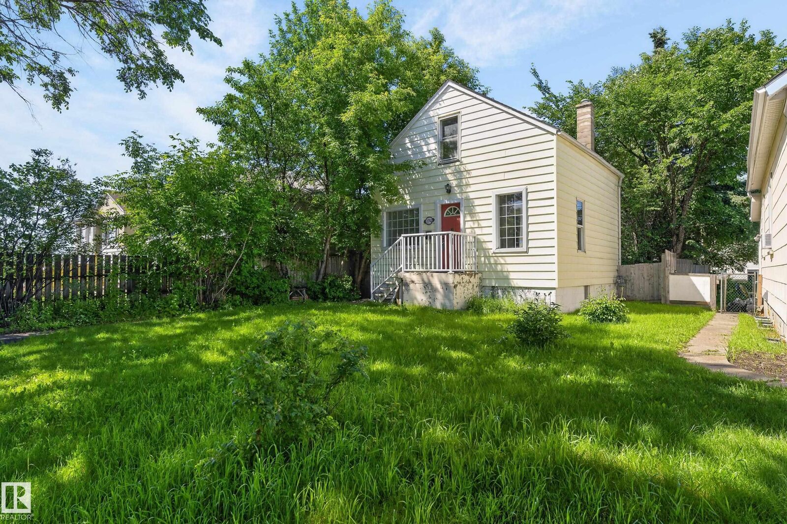 Property Photo: 11708 79 Street NW AB T5B 2K7