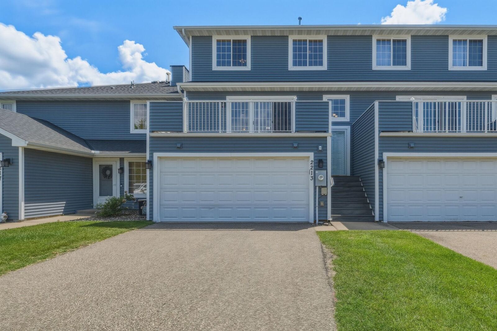 Property Photo:  2213 E 117th Street  MN 55337 