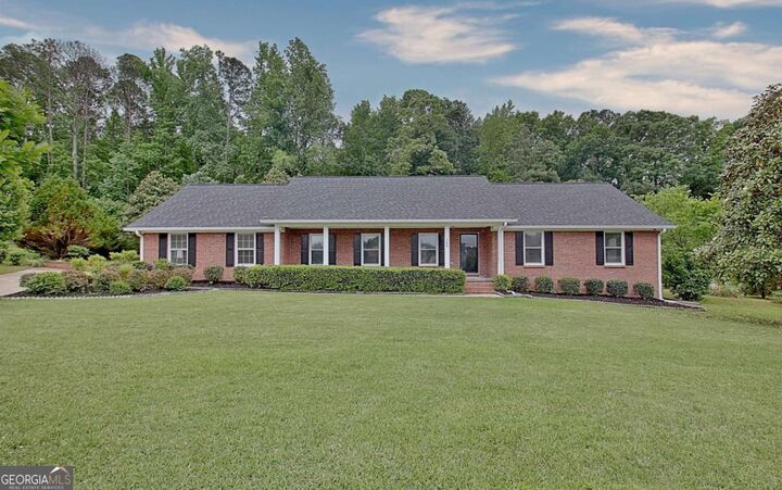 Property Photo:  105 Walden Way  GA 30214 