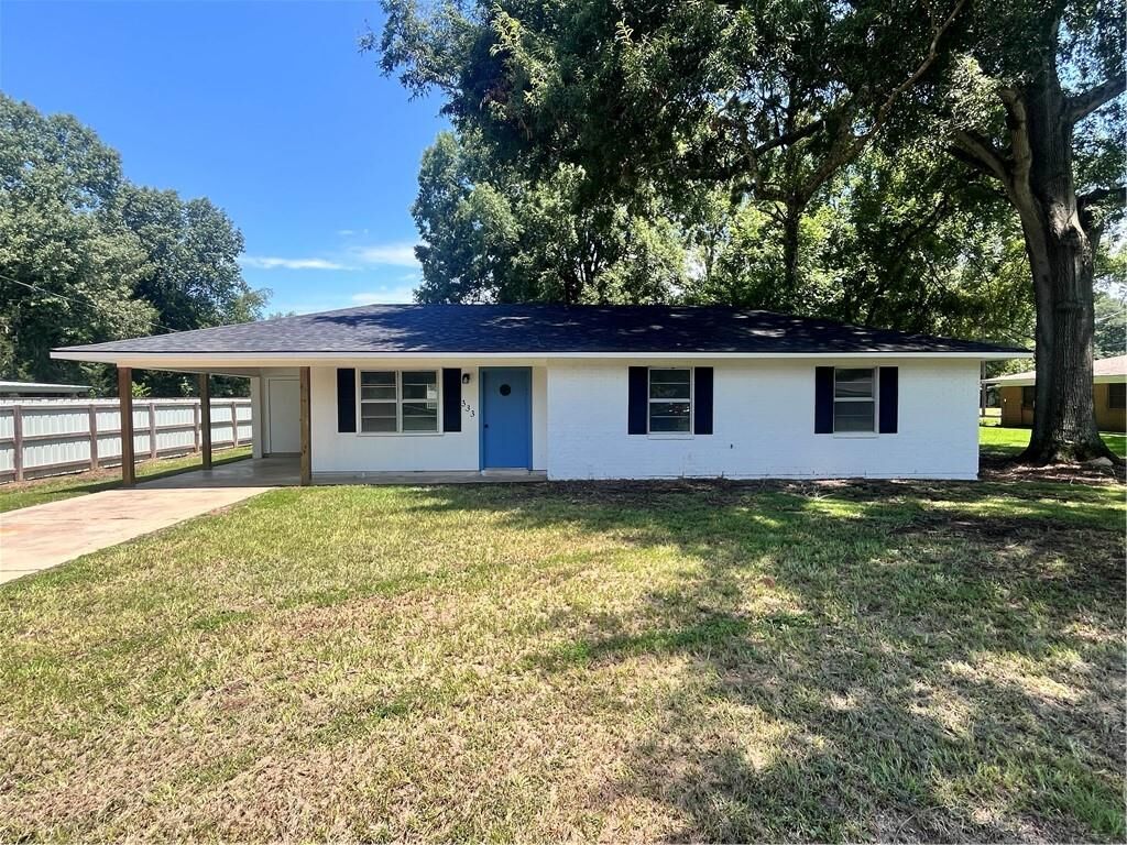 Property Photo: 333 Baudin Street LA 71351