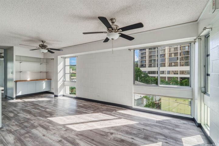 Property Photo:  1616 Liholiho Street 401  HI 96822 