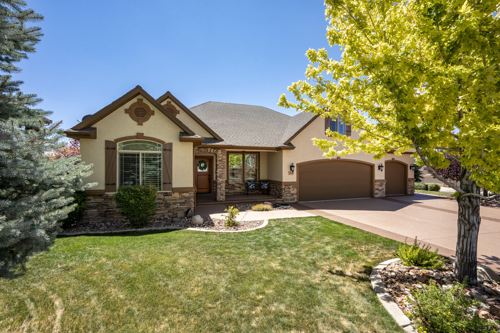 Property Photo: 556 S Josie Cir UT 84720