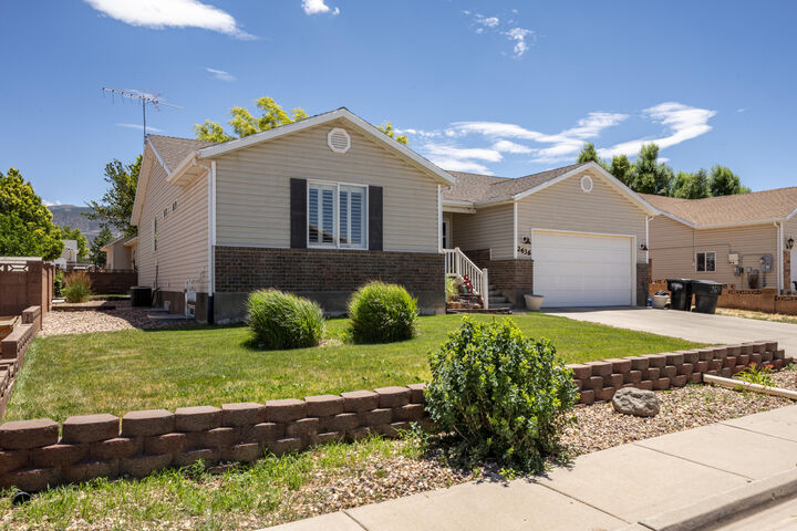 Property Photo: 2636 N 550 W UT 84721