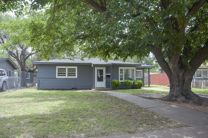 Property Photo:  2205 46th Street  TX 79412 