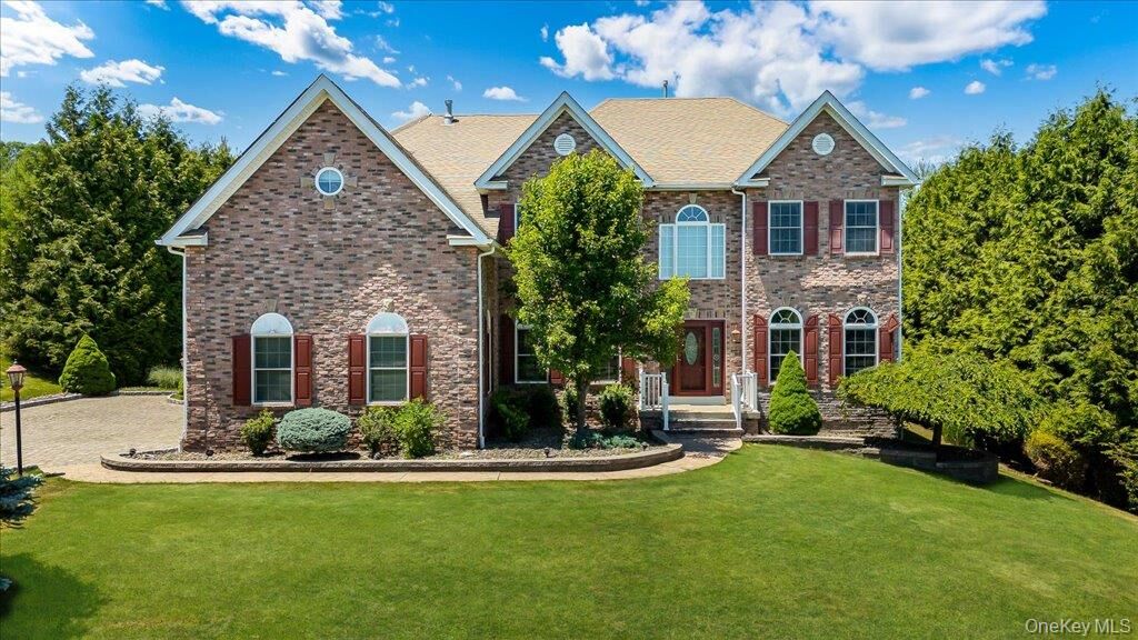 Property Photo:  3 Stahl Way  NY 10950 