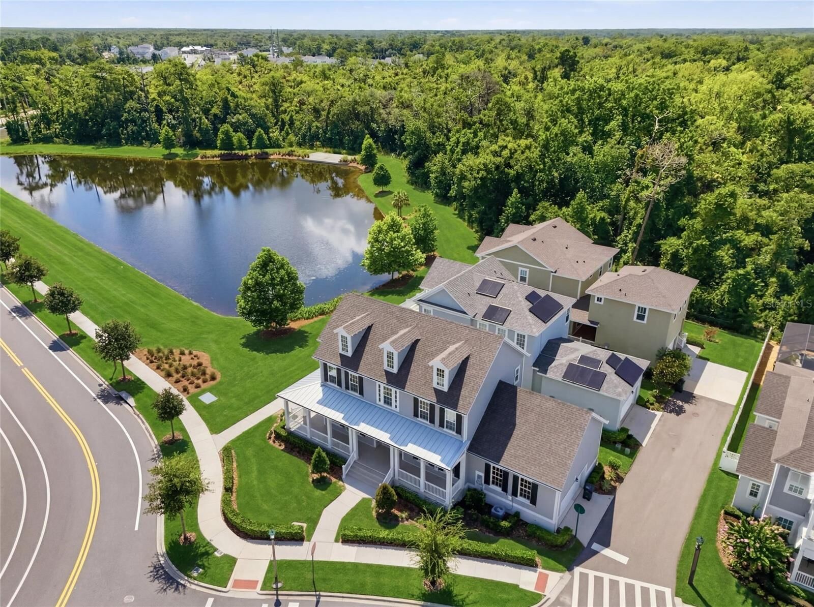 Property Photo:  7565 Estuary Lake Loop  FL 34747 