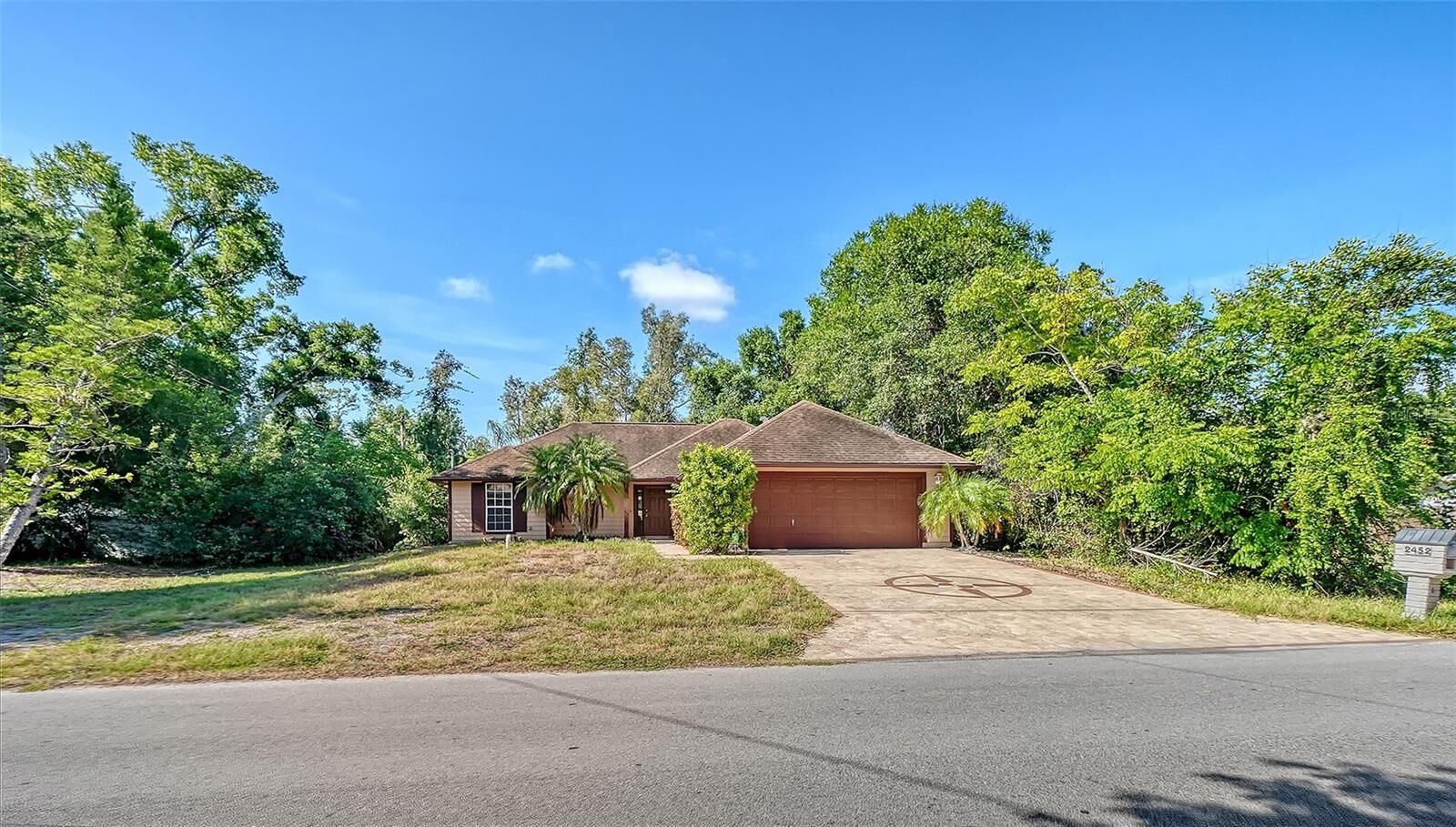 Property Photo: 2452 Ashton Road FL 34231