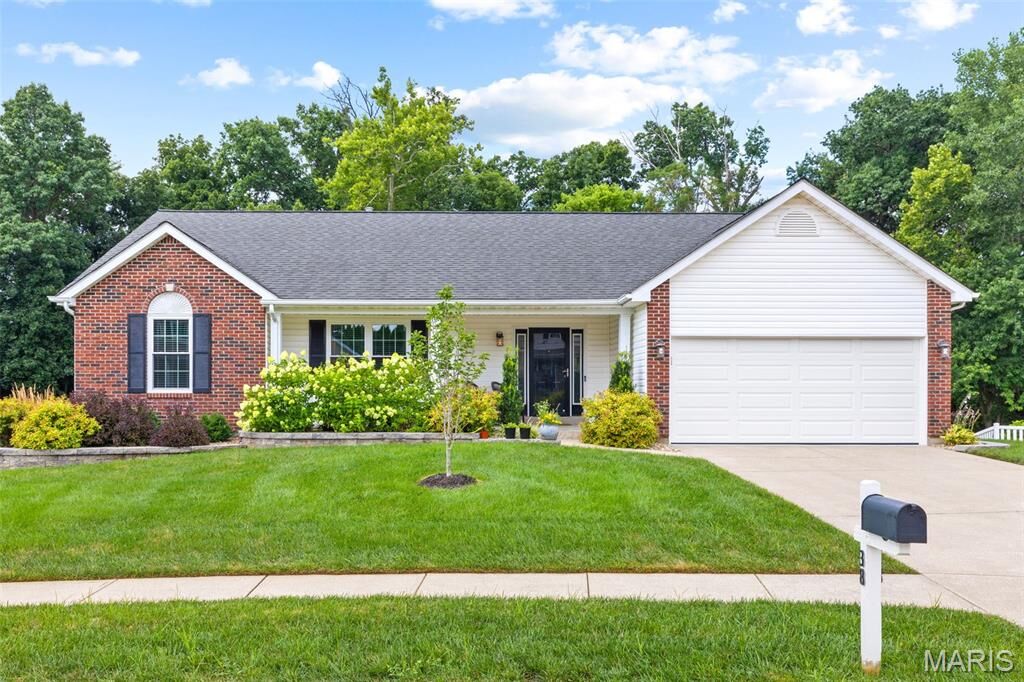 Property Photo:  38 Eagle Spur Court  MO 63303 