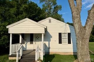 Property Photo:  114 Reuben Street  MO 63801 